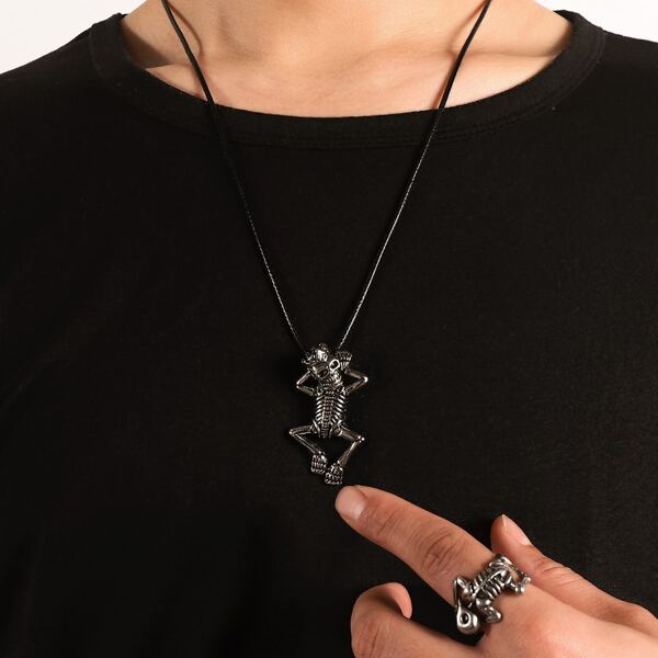 

Men Skeleton Decor Ring & Necklace, Silver