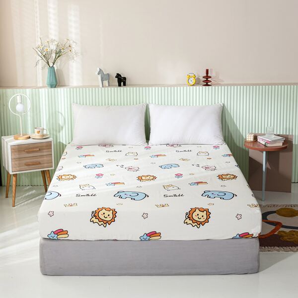 

Cartoon Graphic Fitted Sheet, Multicolor