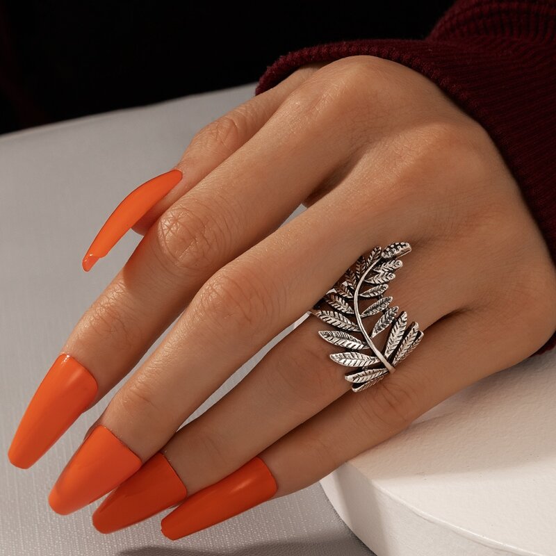 

Leaf Design Ring, Silver