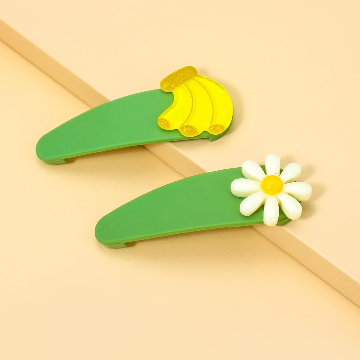 

2pcs Fruit & Floral Hair Clip, Green