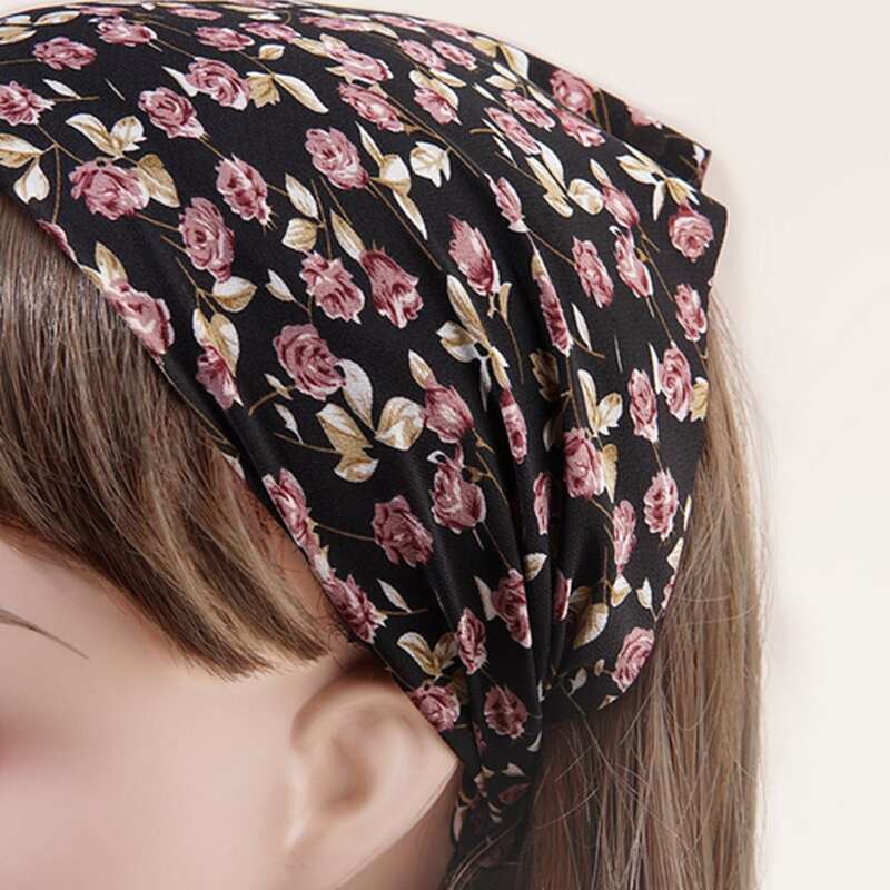 

Rose Print Kerchief, Multicolor