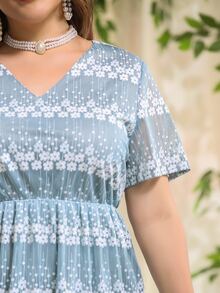 Plus Floral Print Maxi A-line Dress - Dusty Blue - View 6