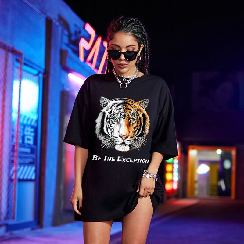 

Tiger And Letter Graphic Drop Shoulder Oversized Tee, Black