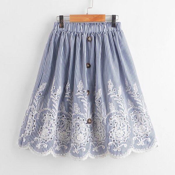 

Girls Schiffy Scallop Edge Skirt, Blue and white