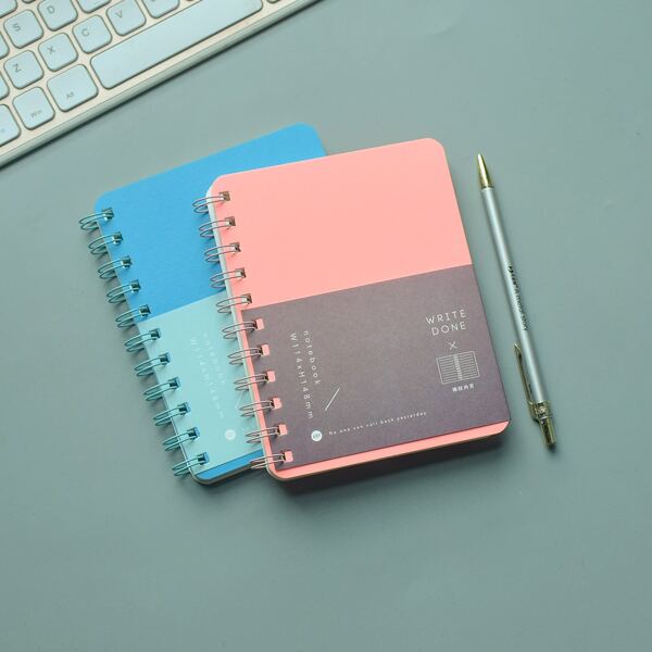 

1pc Random Spiral Notebook, Multicolor
