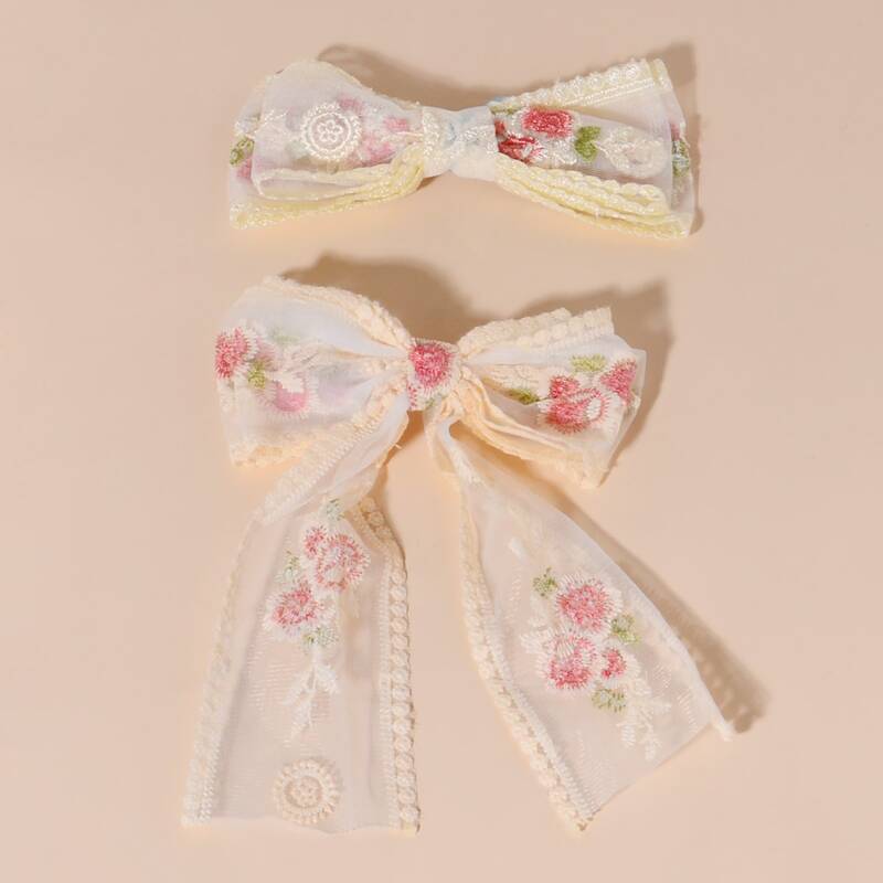 

2pcs Floral Embroidery Hair Clip, Multicolor