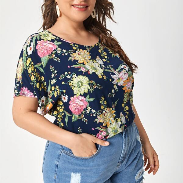 

Plus Batwing Sleeve Floral Print Top, Multicolor