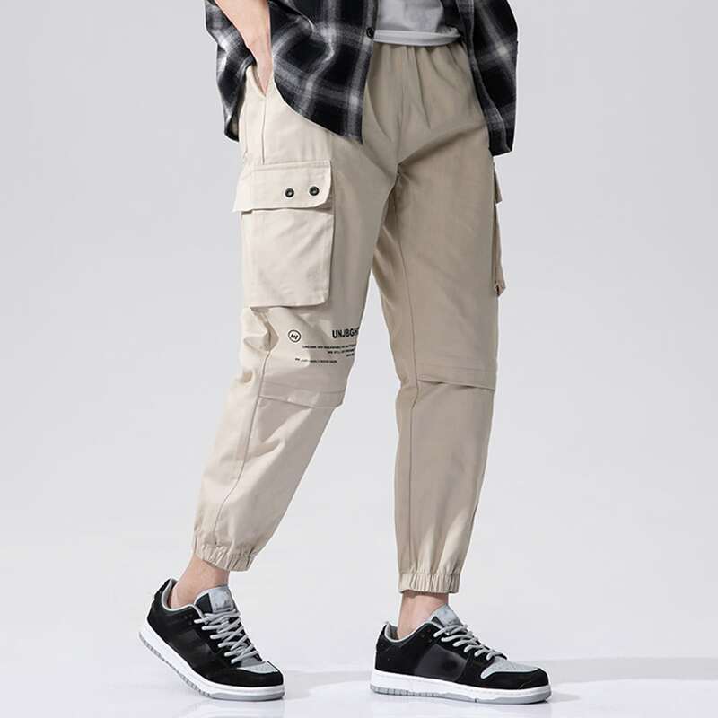

Guys Letter Patched Flap Pocket Cargo Pants, Beige