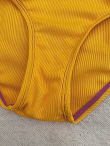 Ropa de playa de verano para bebé niña con ribete de contraste - Amarillo - Ver 4