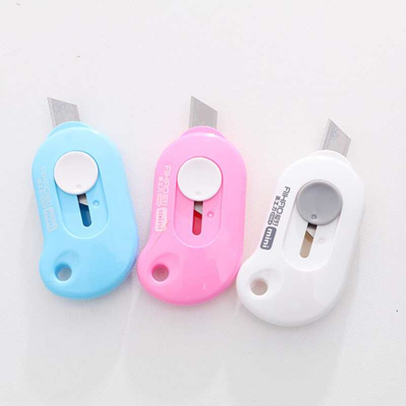 

1pc Random Mini Knife, Multicolor