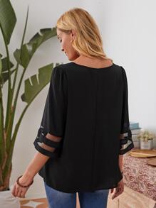EMERY ROSE Top con inserto in maglia trasparente con scollo a V