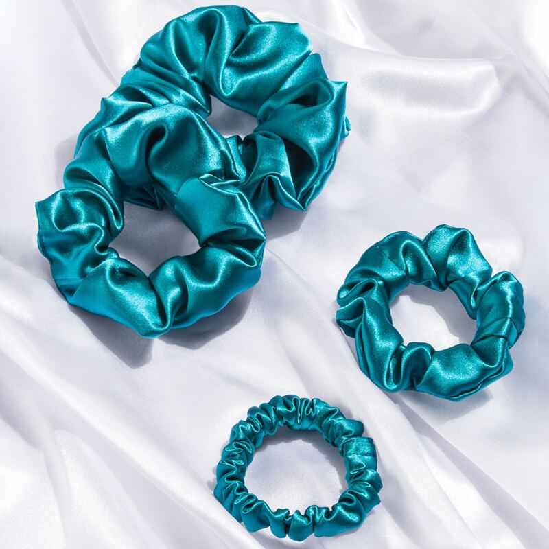 

4pcs Solid Scrunchies, Blue
