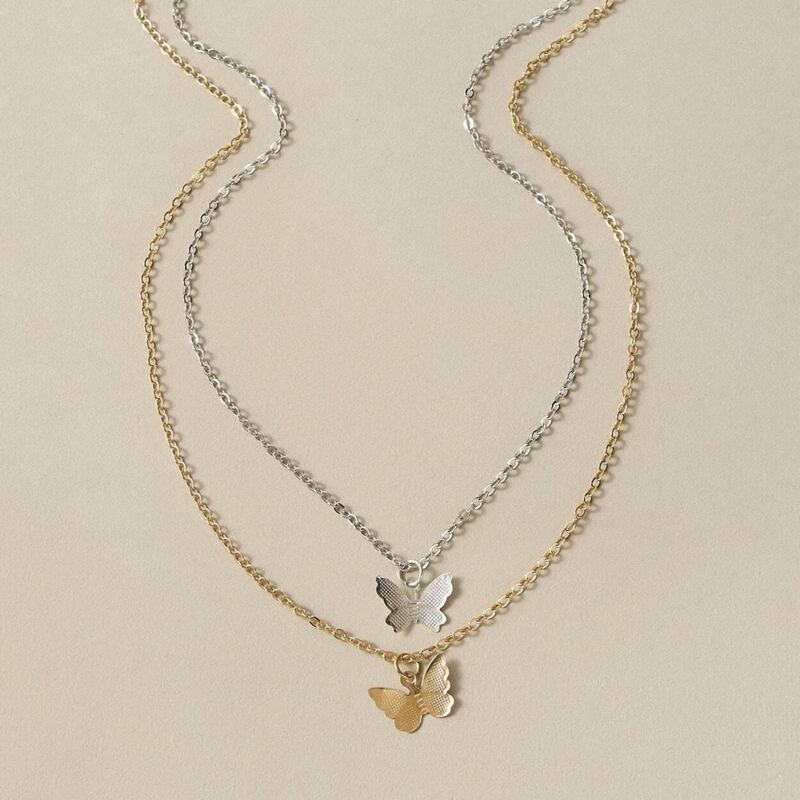 

2pcs Butterfly Charm Necklace, Multicolor
