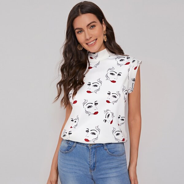

Mock Neck Figure Graphic Tee, White