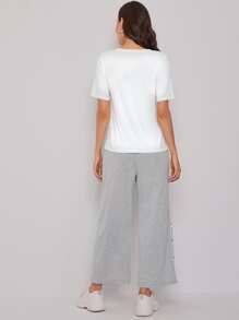 Seusyu Letter & Heart Print Tee and Taped Side Pants Set - Multicolor - View 2