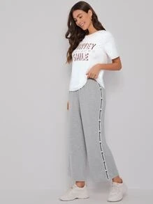 Seusyu Letter & Heart Print Tee and Taped Side Pants Set - Multicolor - View 1