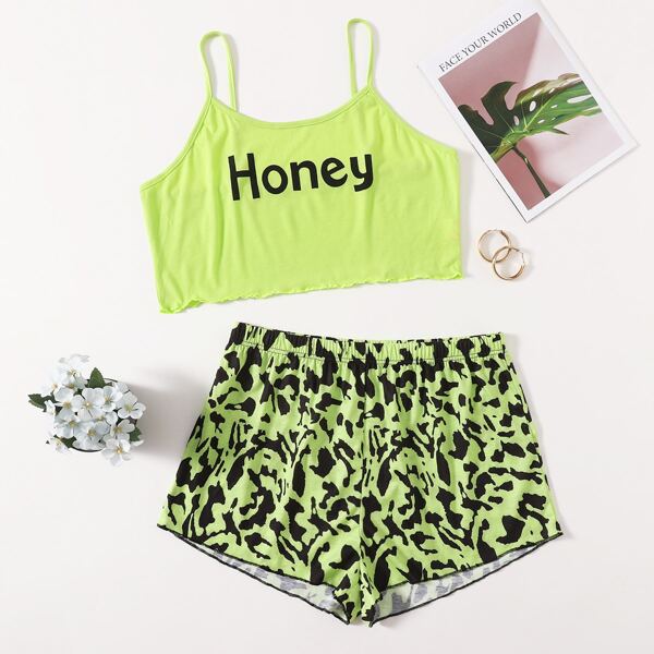 

Plus Letter And Graphic Print Cami Pajama Set, Multicolor