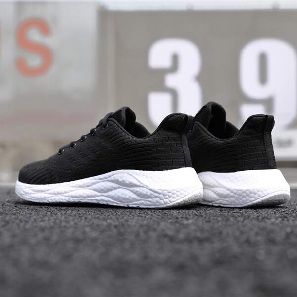 

Men Lace-Up Front Sneakers, Black and white