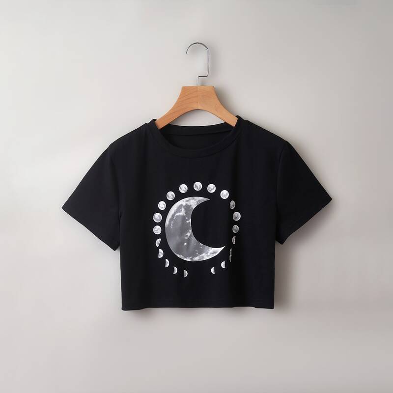 

Moon Graphic Crop Tee, Black