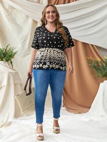 Plus Daisy Floral Peplum Blouse - Black - View 3