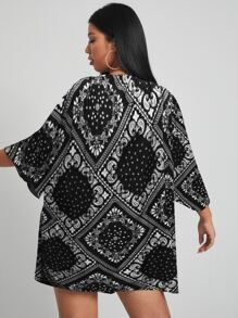 SHEIN Swim Curve Plus Paisley Print Asymmetrical Hem Kimono, For Summer Beach Vacation - Black and White - View 2