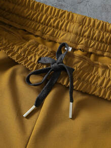 Manfinity EMRG Men Cartoon Graphic Tee With Athletic Shorts - White - View 7