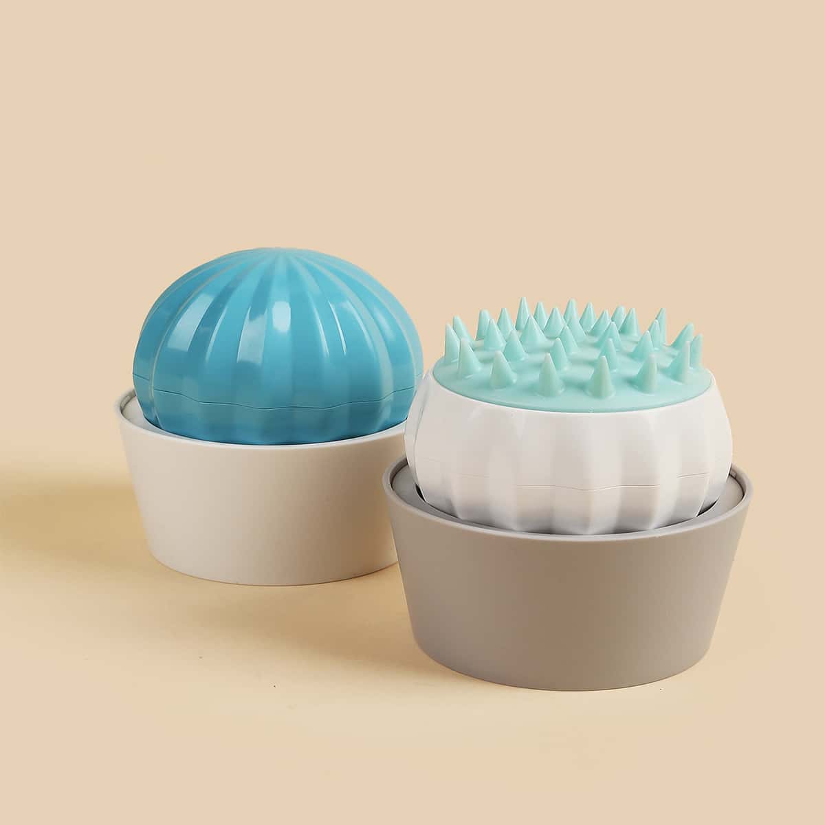 

1pc Cactus Shaped Random Pet Shower Brush, Multicolor