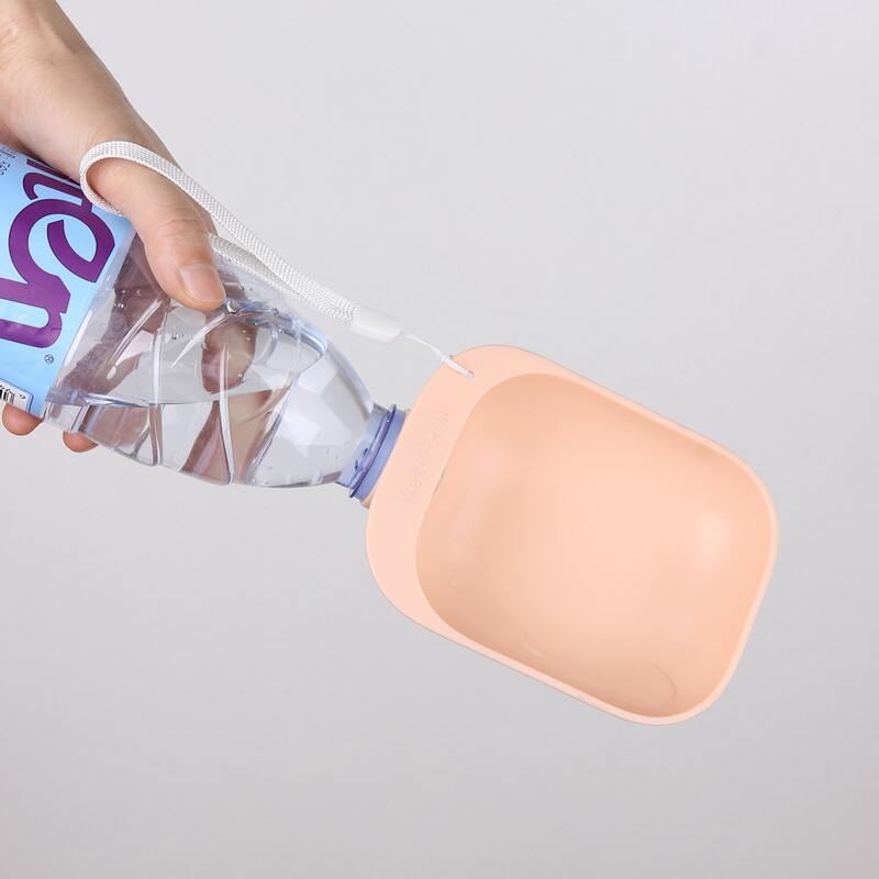 

1pc Portable Travel Pet Water Feeder, Pink