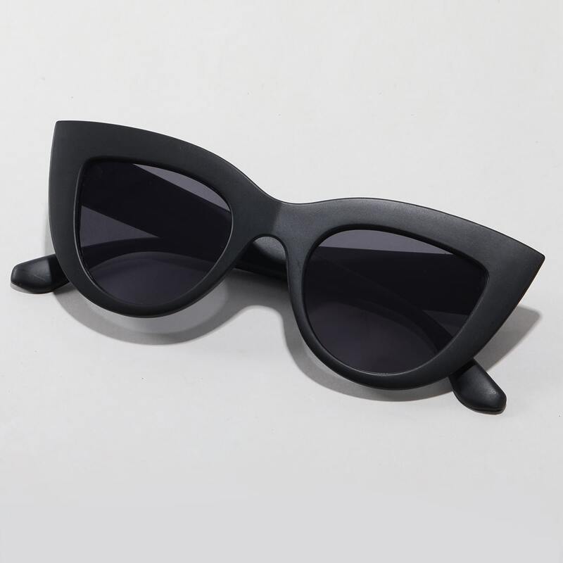 

Cat Eye Sunglasses