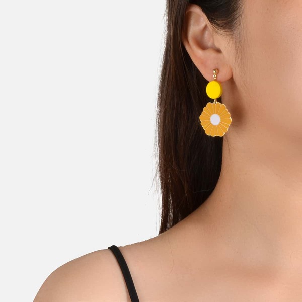 

Flower Drop Earrings, Yellow
