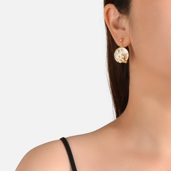 

Bear Decor Drop Earrings, Gold