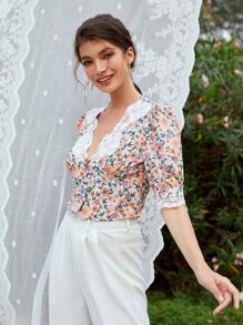 Mulvari Floral Lace Insert Crop Blouse - Multicolor - View 3