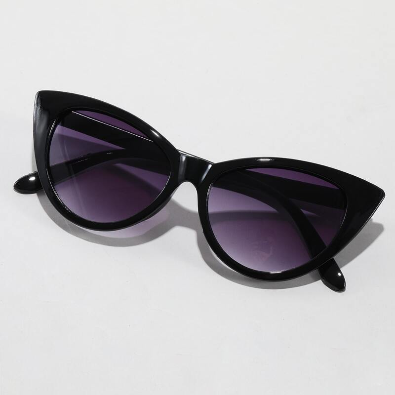 

Cat Eye Sunglasses