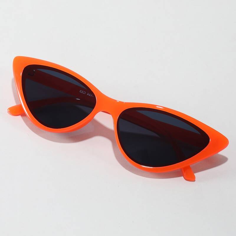 

Cat Eye Sunglasses