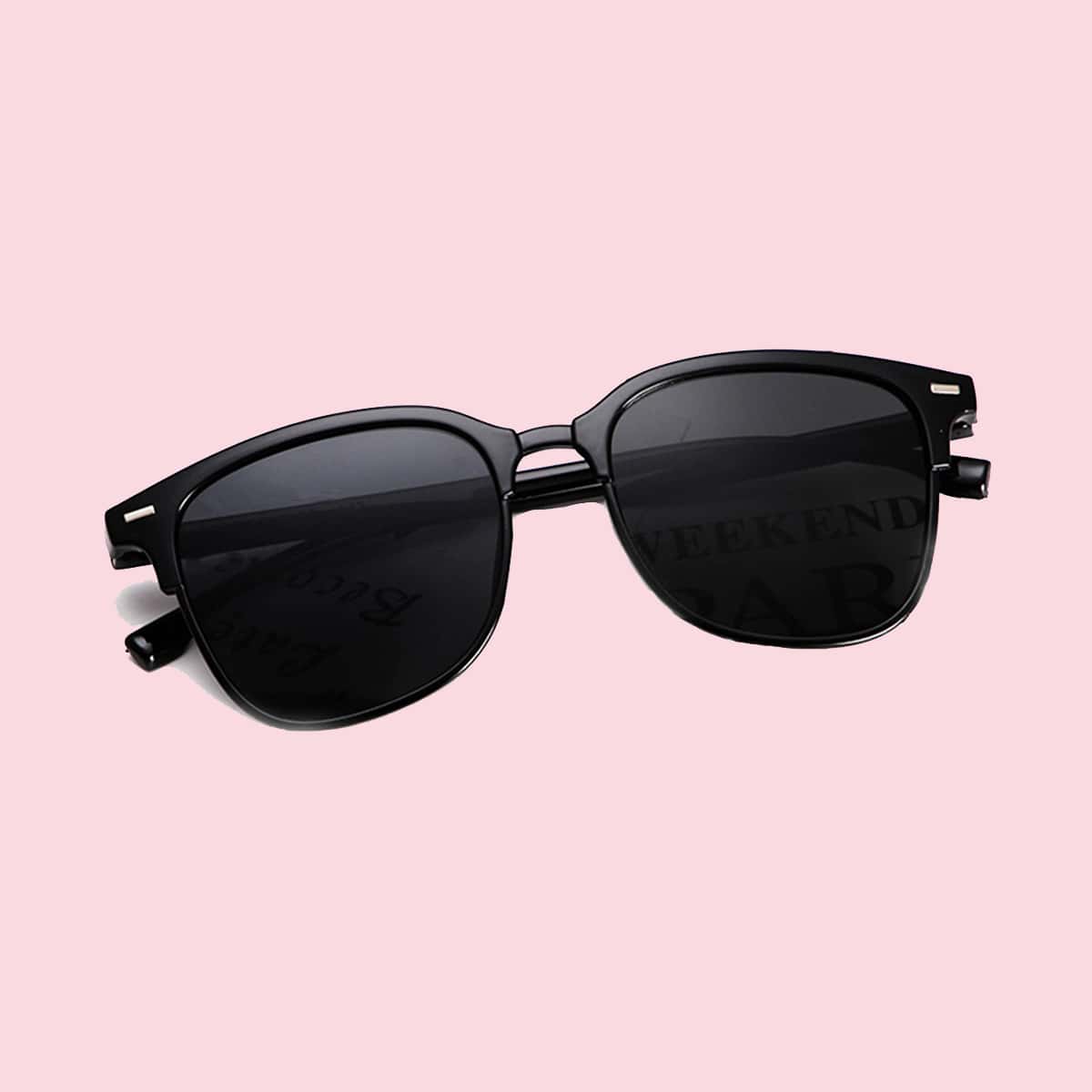

Square Frame Sunglasses