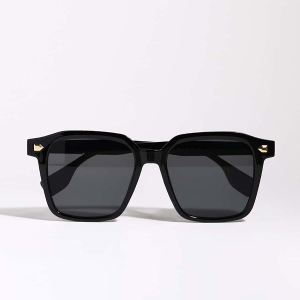 

Square Frame Sunglasses