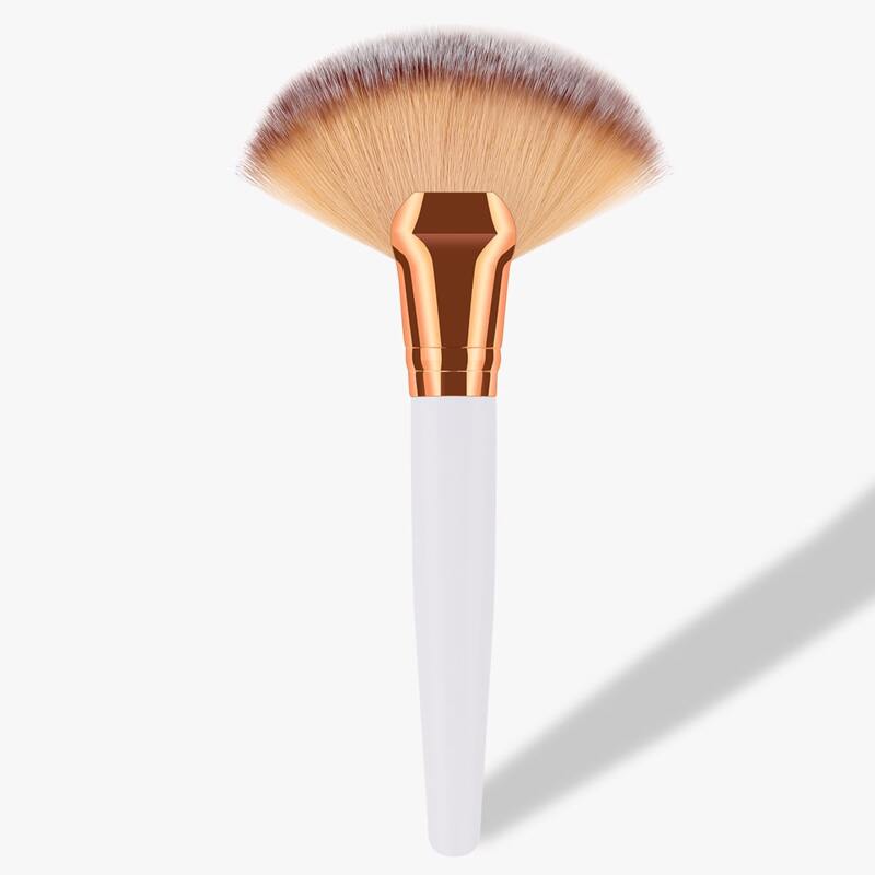 

1pc Fan Shaped Contour Brush, White