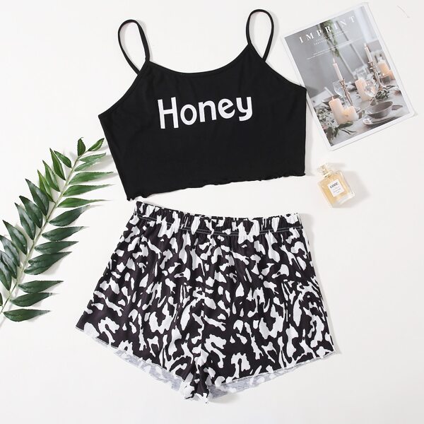

Plus Letter And Graphic Print Cami Pajama Set, Black and white