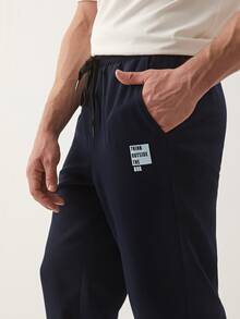 Manfinity Pantalones con estampado de letra - Azul Marino - Ver 4