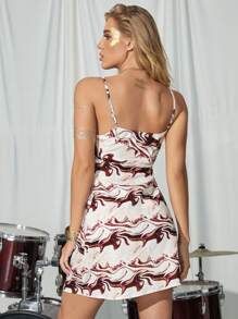 SHEIN Unity 滿版圖案露背吊帶洋裝 - 彩色 - 查看 2