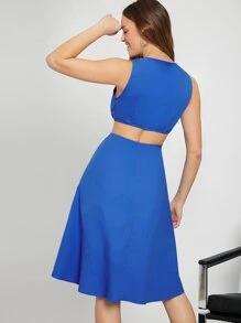 SHEIN 交叉領鏤空素色連衣裙 - 寶藍色 - 查看 3