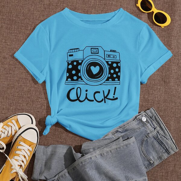 

Plus Cartoon Camera And Letter Graphic Tee, Blue