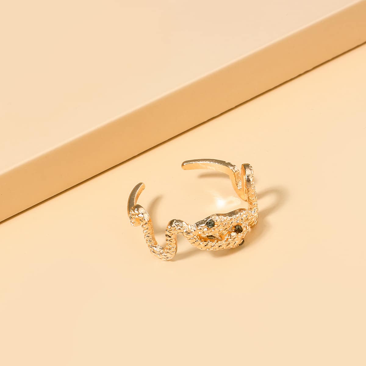 

Snake Cuff Ring, Gold