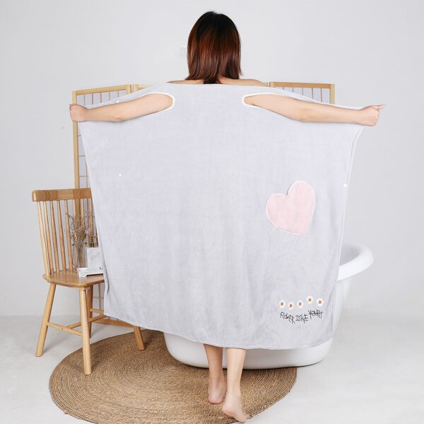 

1pc Random Heart Print Bath Towel, Multicolor