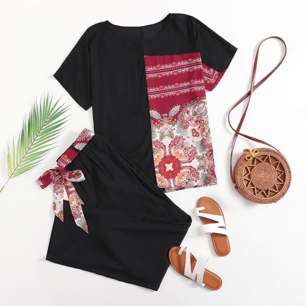 

Floral Spliced Tee With Belted Pants, Black