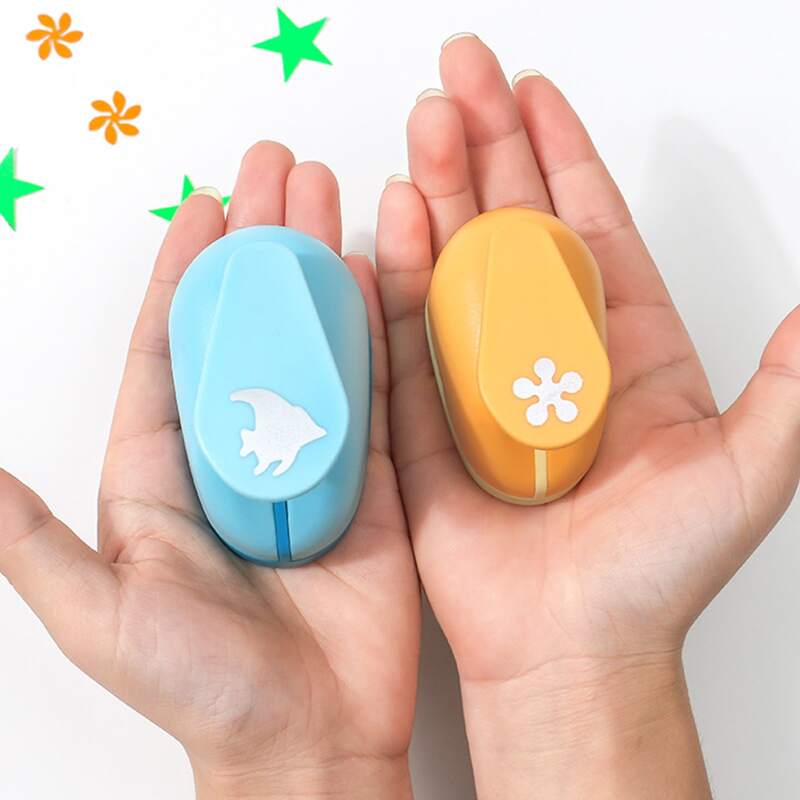 

1pc Random Embossing Hole Puncher, Multicolor