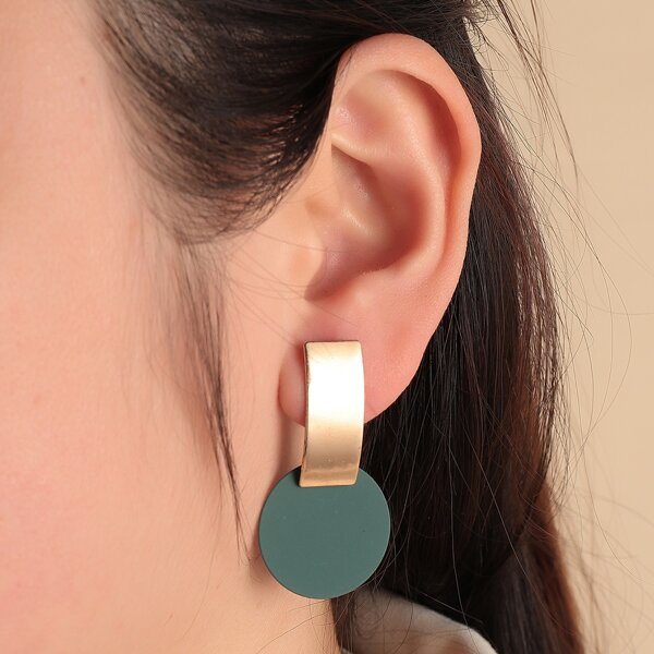 

Two Tone Round Decor Earrings, Green