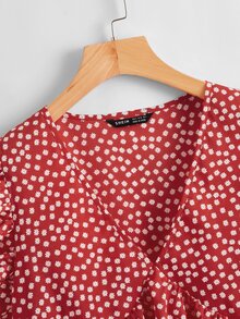 SHEIN Ruffle Trim Ditsy Floral Peplum Top - Red - View 4