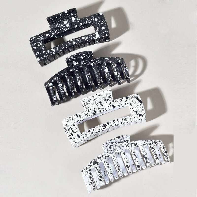 

4pcs All Over Print Hair Claw, Black and white