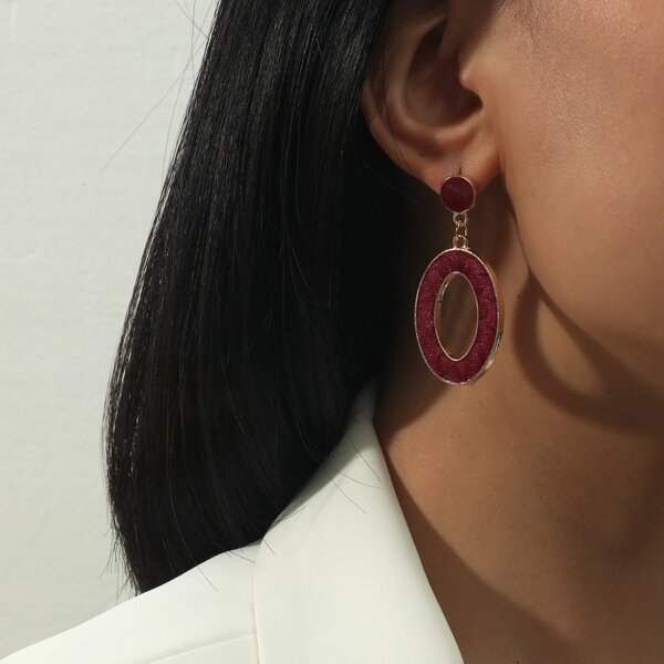 

Hollow Out Geo Drop Earrings, Red